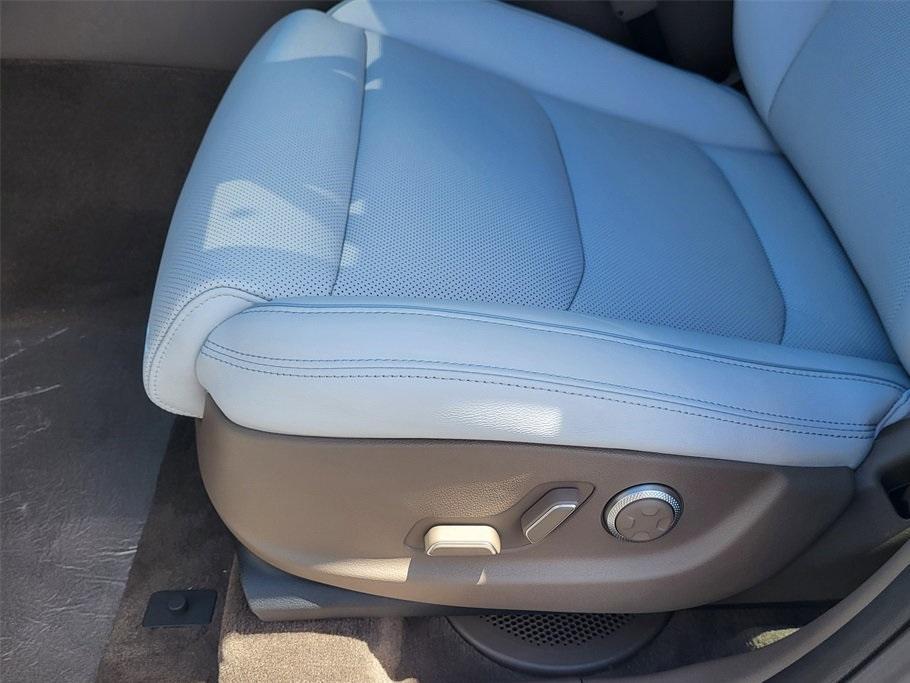 new 2026 Genesis GV70 car