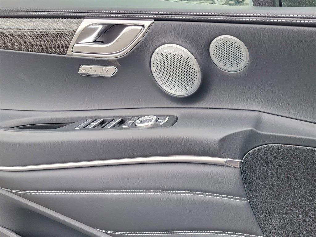 new 2025 Genesis GV80 Coupe car, priced at $87,320