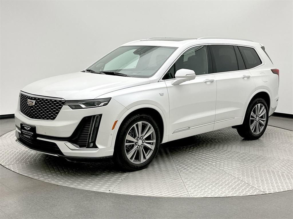 used 2022 Cadillac XT6 car, priced at $36,299