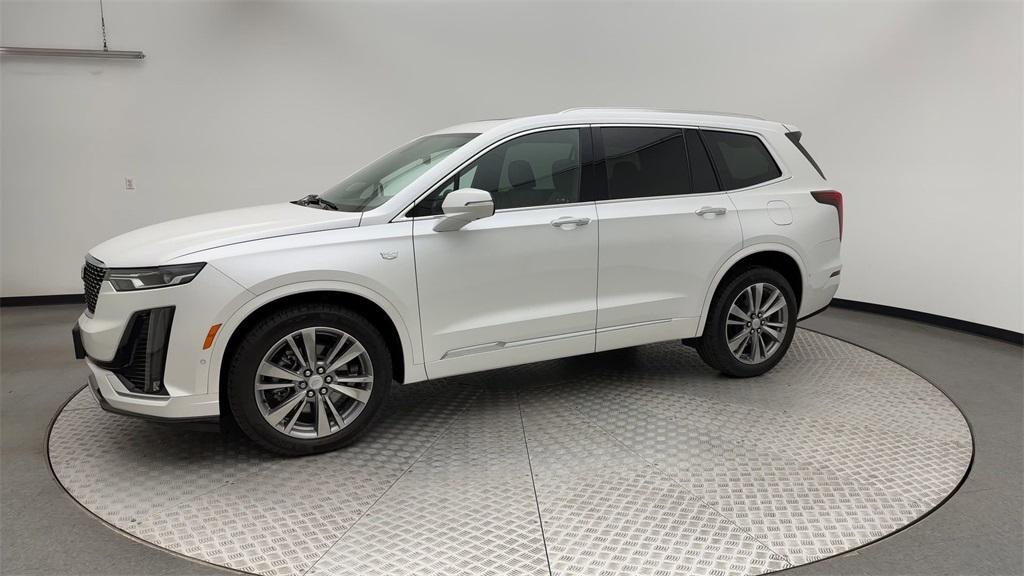 used 2022 Cadillac XT6 car, priced at $36,299