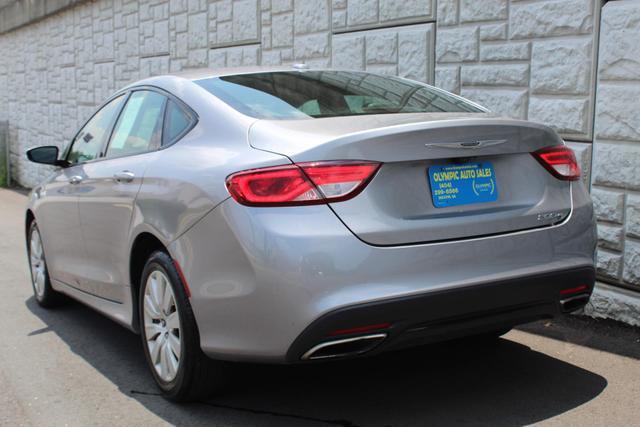 used 2016 Chrysler 200 car