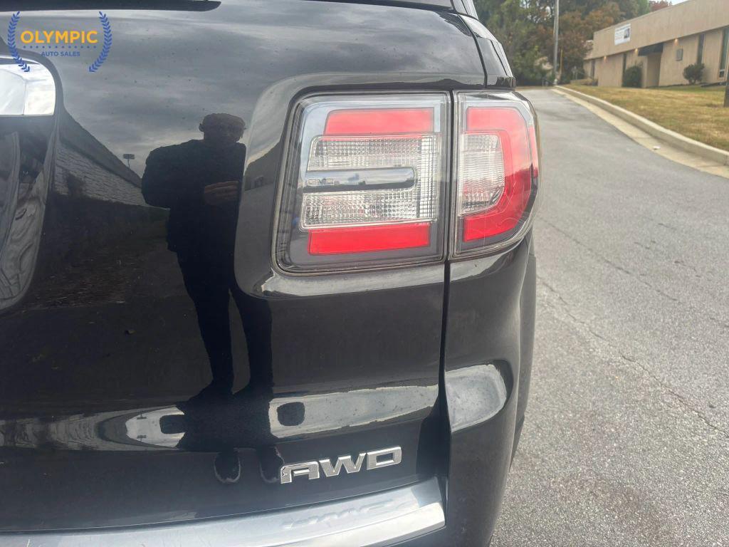 used 2015 GMC Acadia car, priced at $7,995