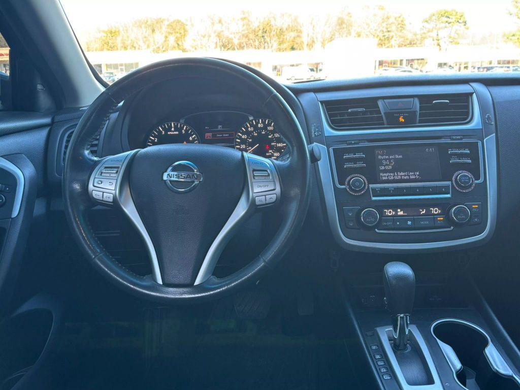 used 2017 Nissan Altima car
