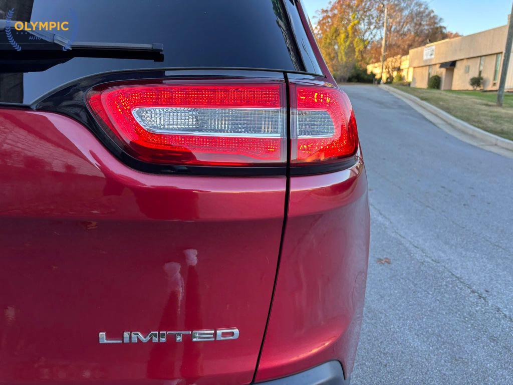 used 2017 Jeep Cherokee car, priced at $12,925