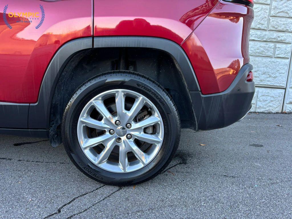 used 2017 Jeep Cherokee car, priced at $12,925