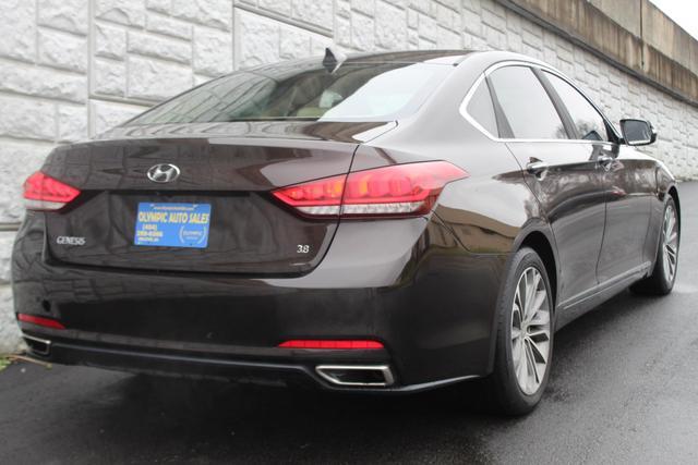 used 2015 Hyundai Genesis car