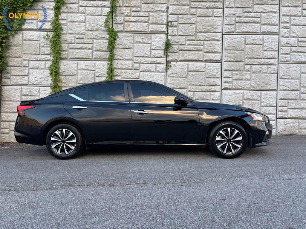 used 2019 Nissan Altima car, priced at $12,400