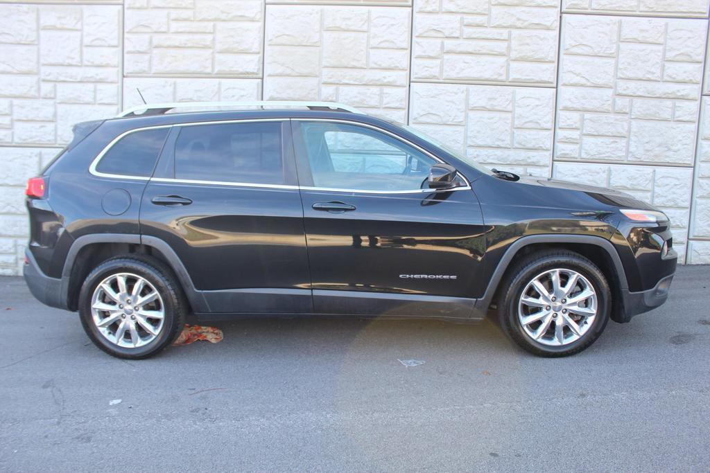 used 2014 Jeep Cherokee car, priced at $10,995