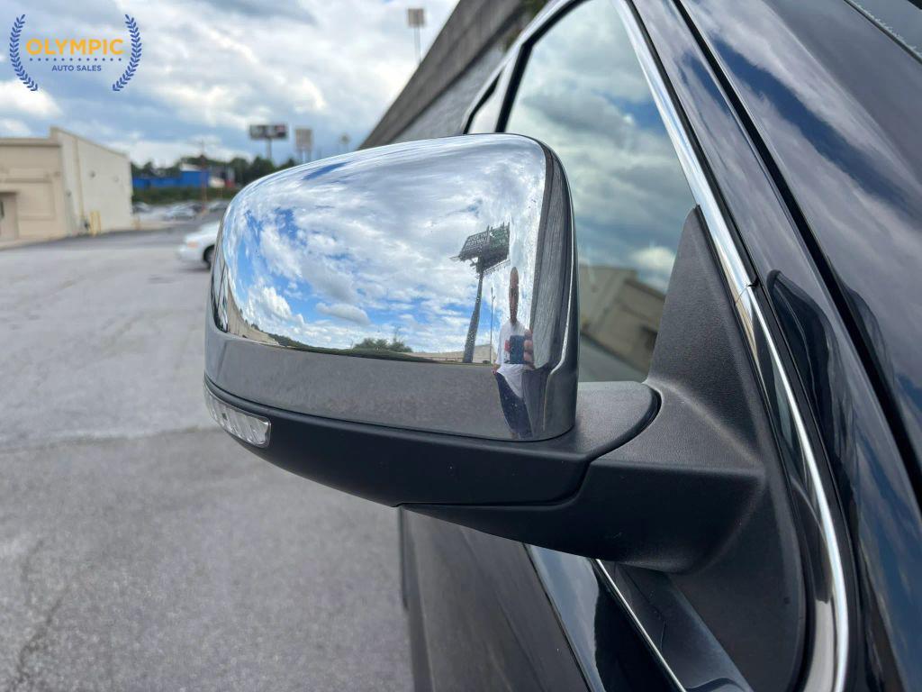 used 2015 Jeep Grand Cherokee car, priced at $14,230