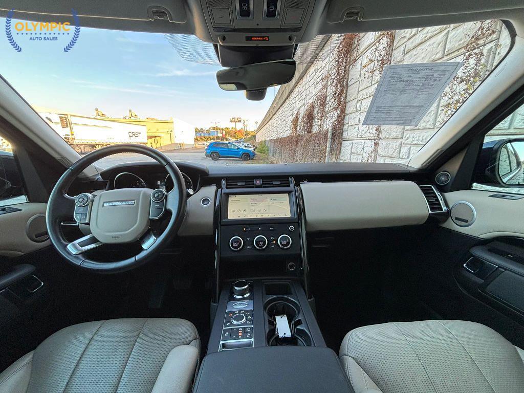 used 2018 Land Rover Discovery car, priced at $18,600