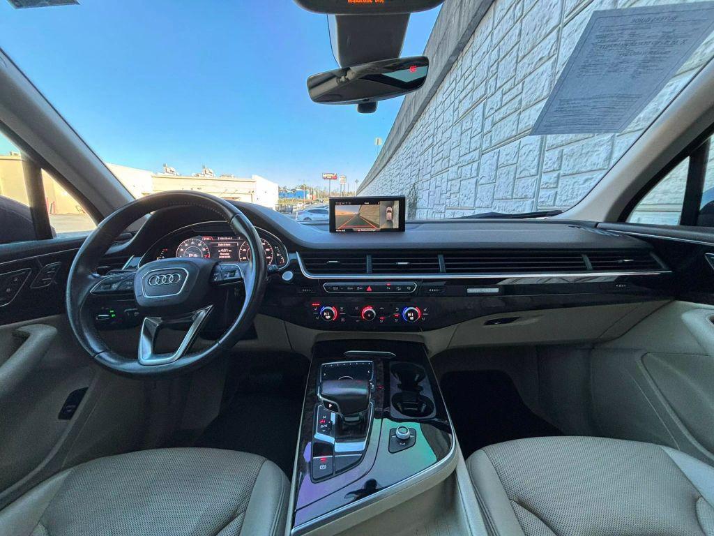 used 2017 Audi Q7 car