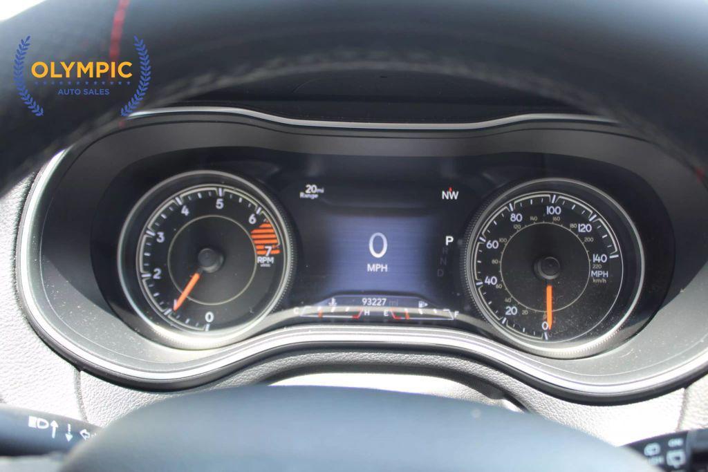 used 2019 Jeep Cherokee car