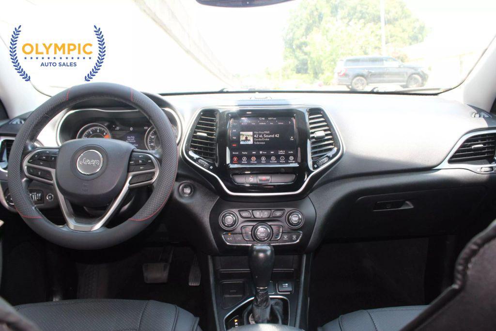 used 2019 Jeep Cherokee car