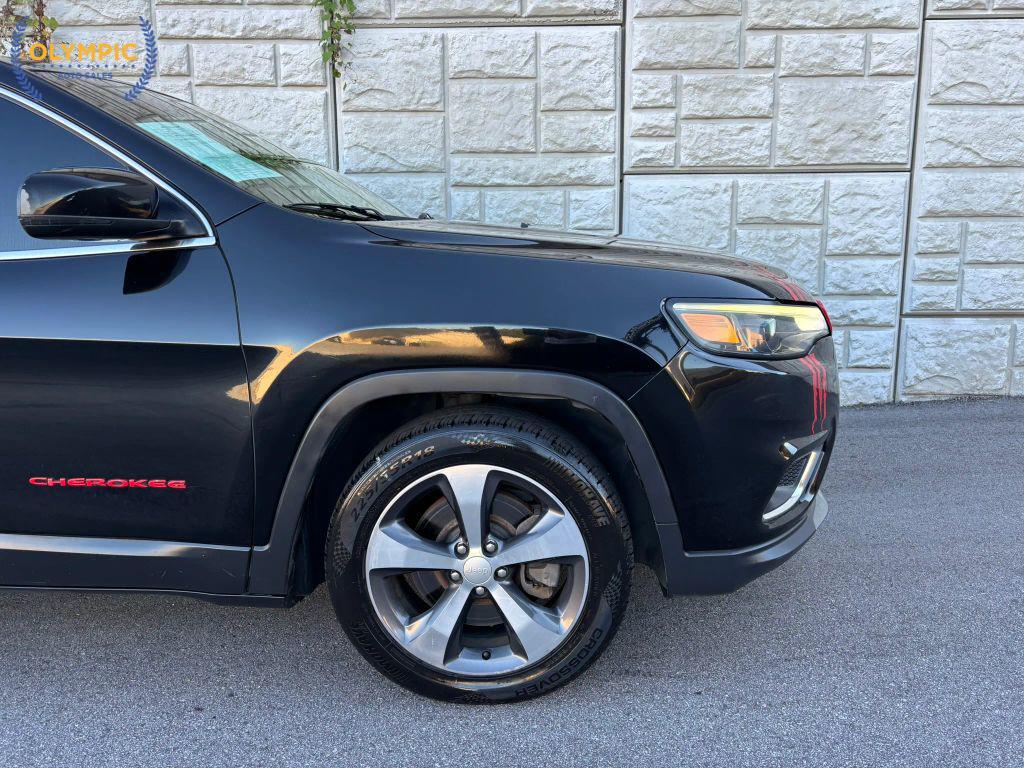 used 2019 Jeep Cherokee car, priced at $13,530