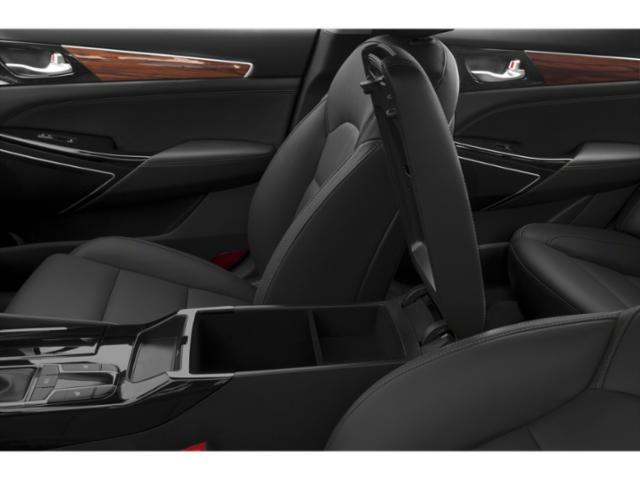used 2018 Kia Cadenza car