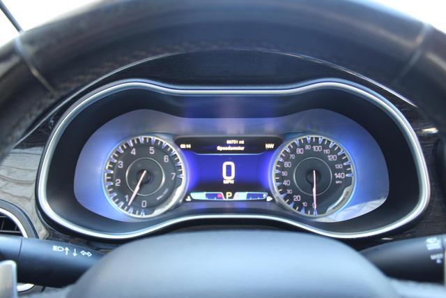 used 2015 Chrysler 200 car