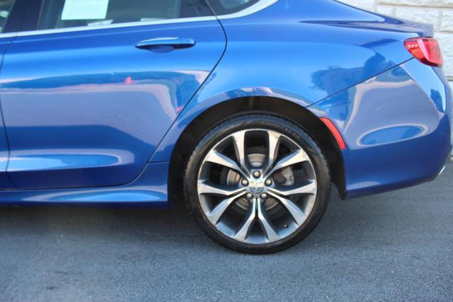 used 2015 Chrysler 200 car