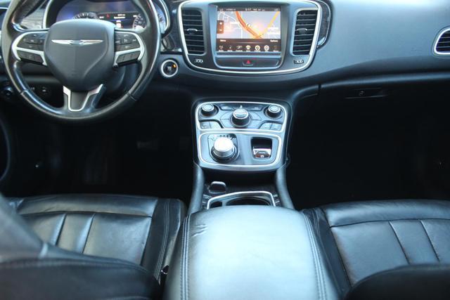 used 2015 Chrysler 200 car