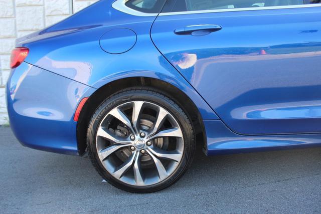 used 2015 Chrysler 200 car