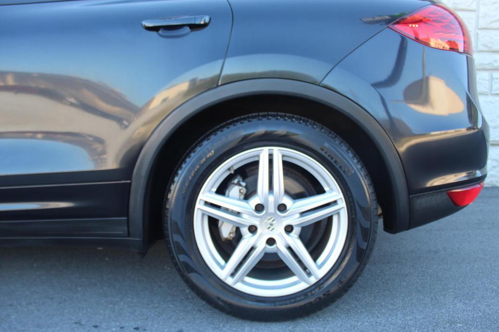 used 2012 Porsche Cayenne car