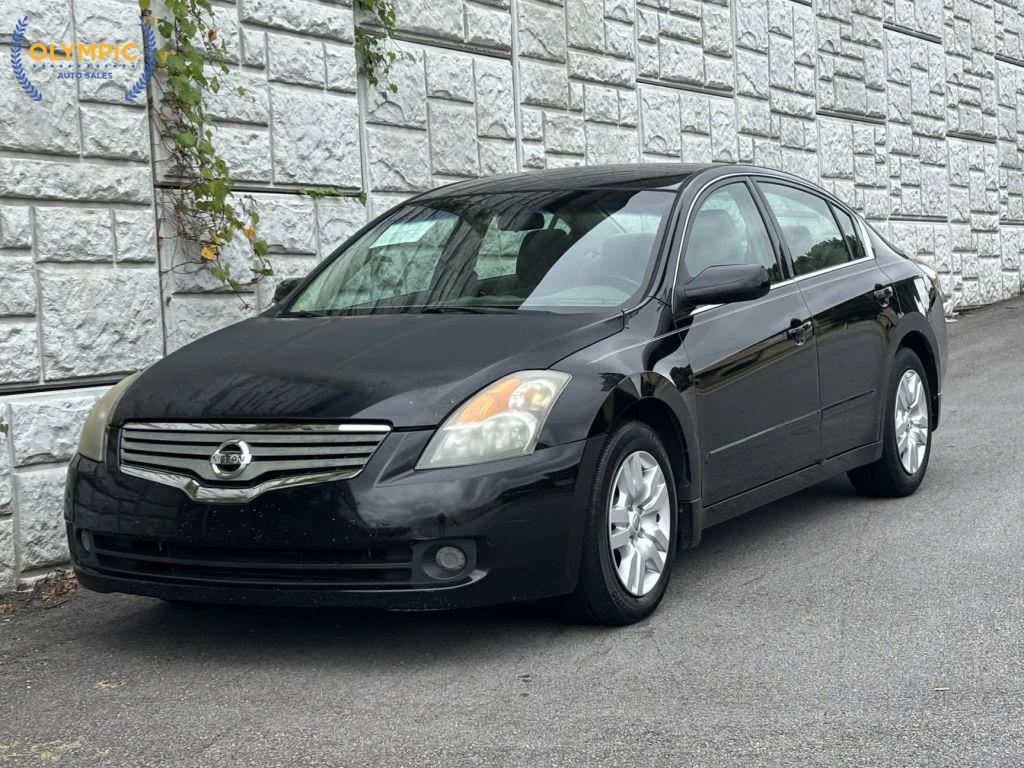 used 2009 Nissan Altima car, priced at $3,500