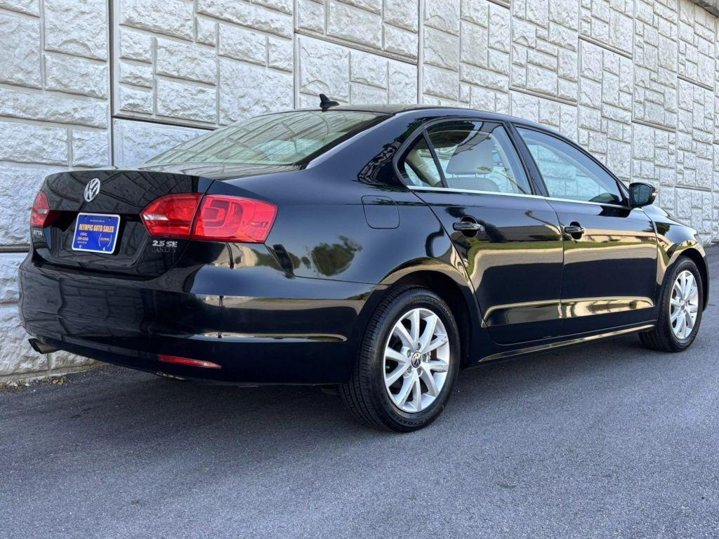 used 2013 Volkswagen Jetta car