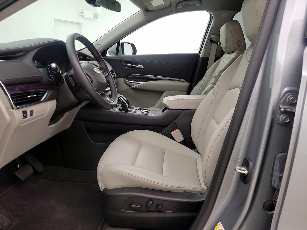 used 2023 Cadillac XT4 car, priced at $32,998