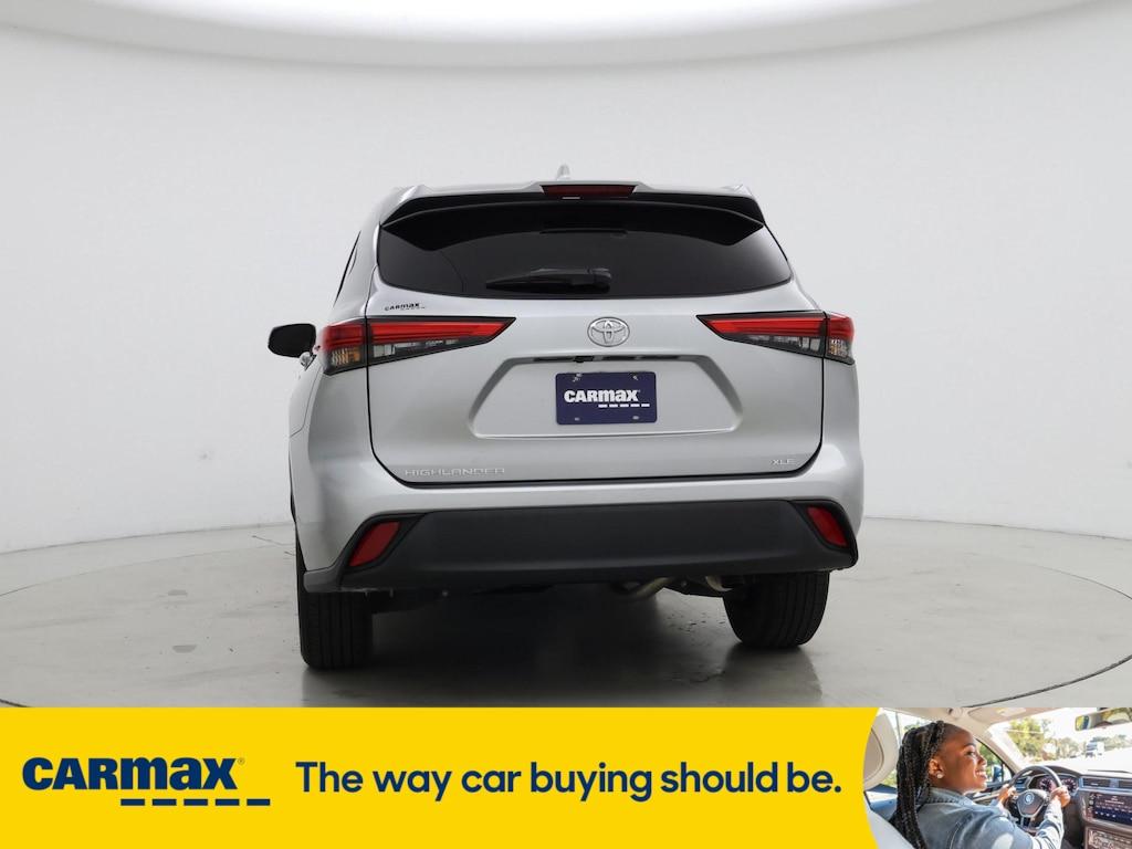used 2023 Toyota Highlander car, priced at $38,998