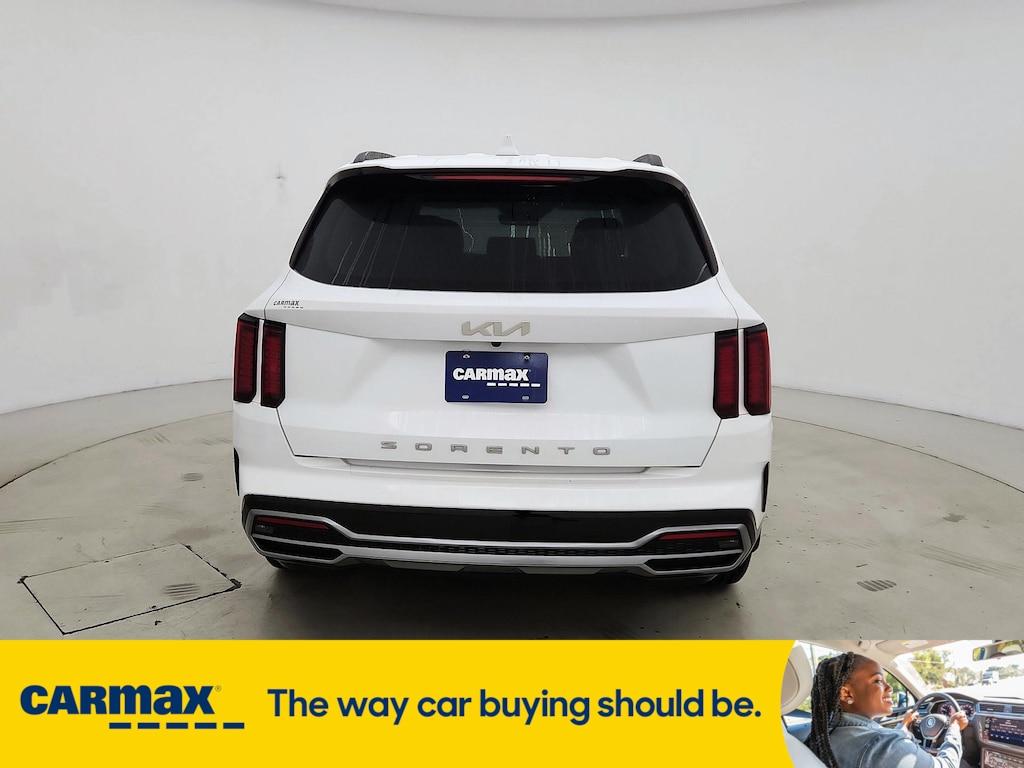 used 2022 Kia Sorento car, priced at $26,998