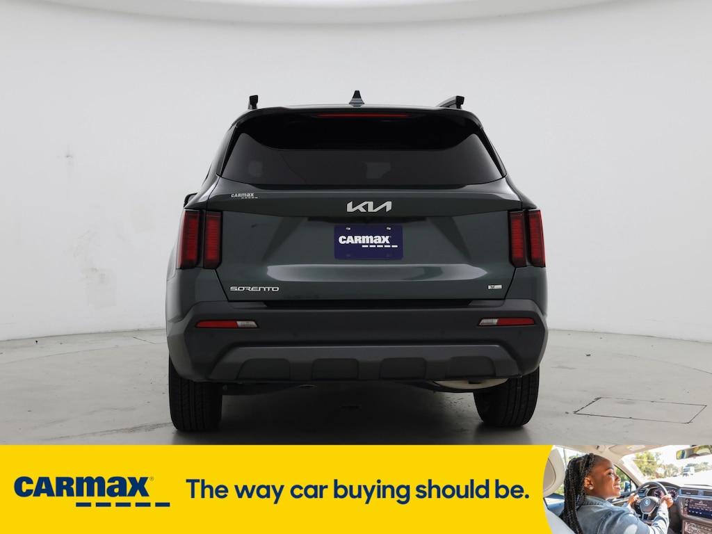 used 2023 Kia Sorento car, priced at $28,998