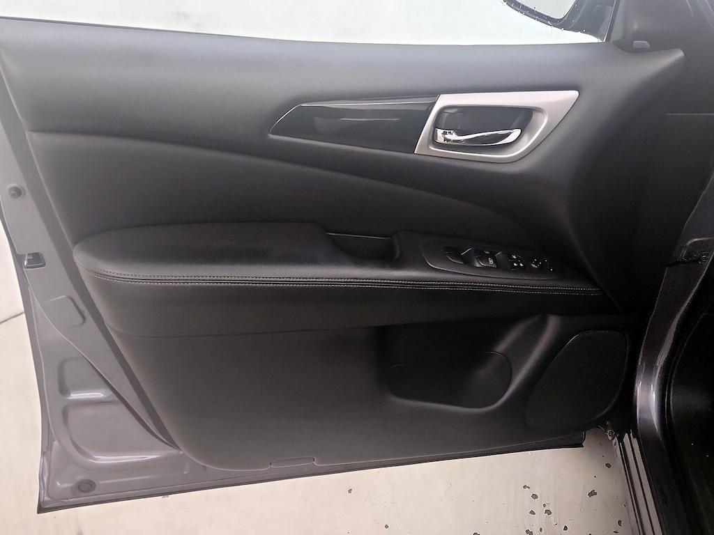used 2020 Nissan Pathfinder car, priced at $20,998