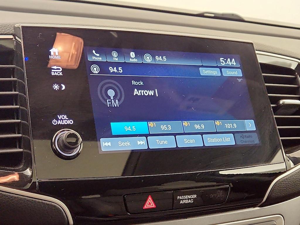 used 2021 Honda Pilot car, priced at $28,998