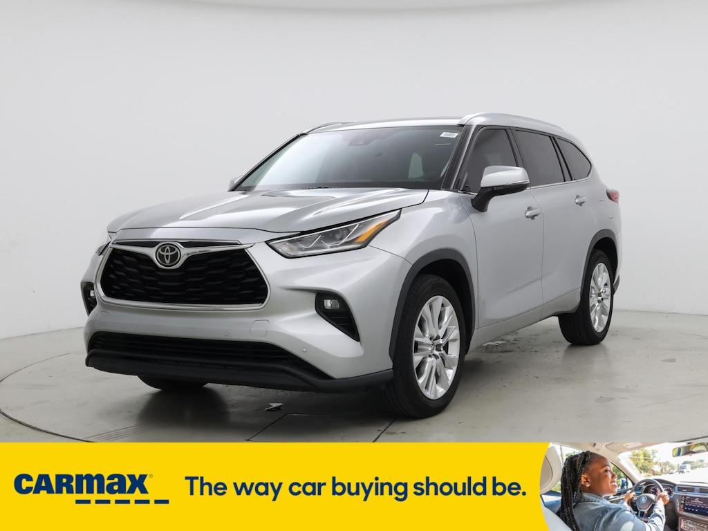 used 2021 Toyota Highlander car, priced at $38,998