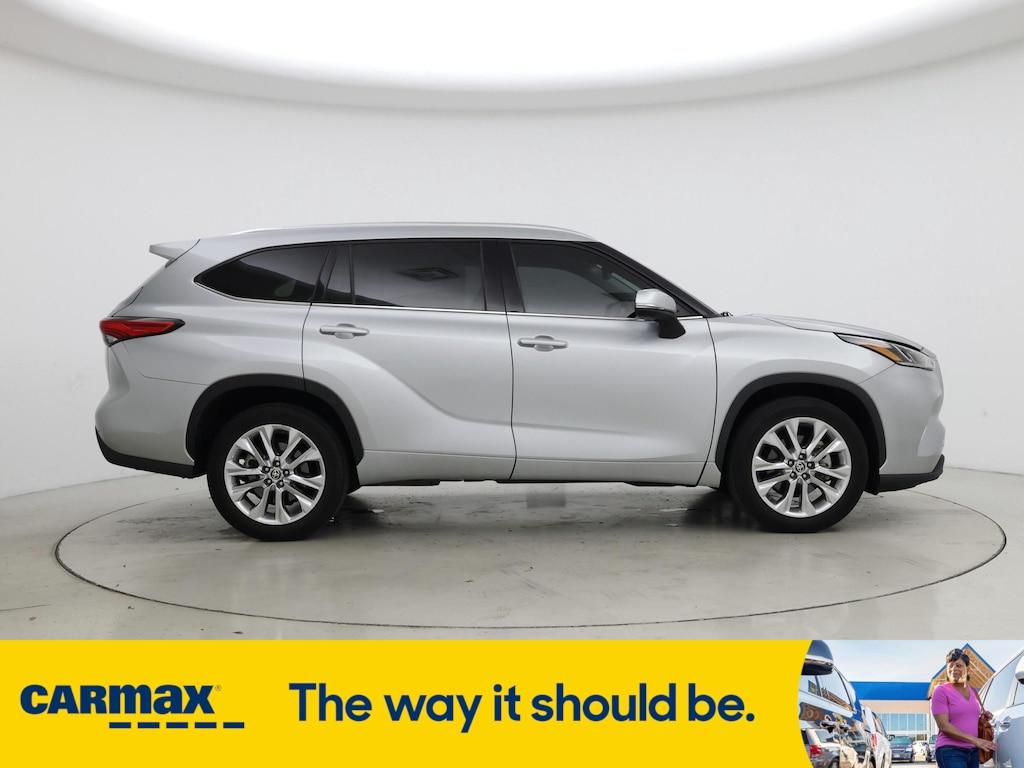 used 2021 Toyota Highlander car, priced at $38,998
