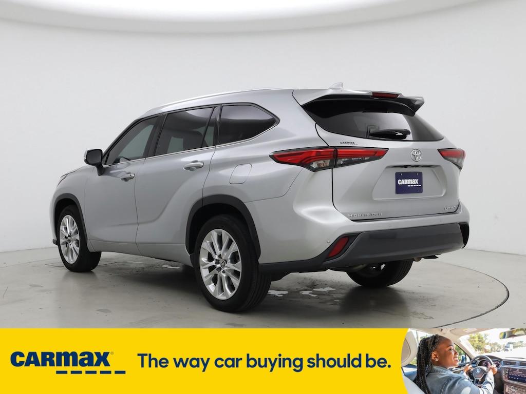 used 2021 Toyota Highlander car, priced at $38,998