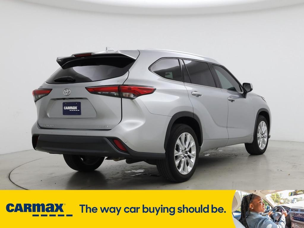 used 2021 Toyota Highlander car, priced at $38,998
