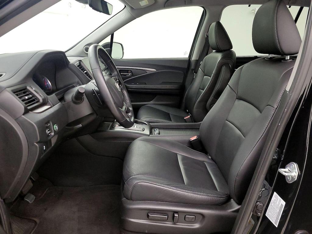 used 2022 Honda Pilot car, priced at $35,998
