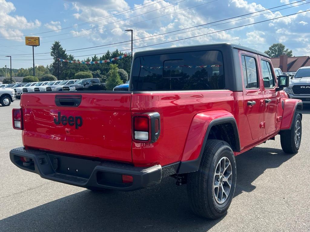 new 2024 Jeep Gladiator car, priced at $45,277