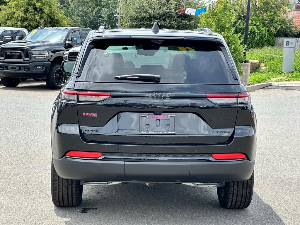 new 2024 Jeep Grand Cherokee car, priced at $53,777