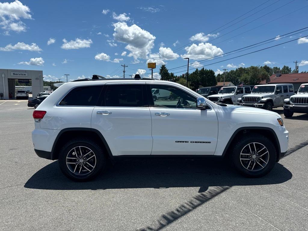 used 2017 Jeep Grand Cherokee car, priced at $13,777