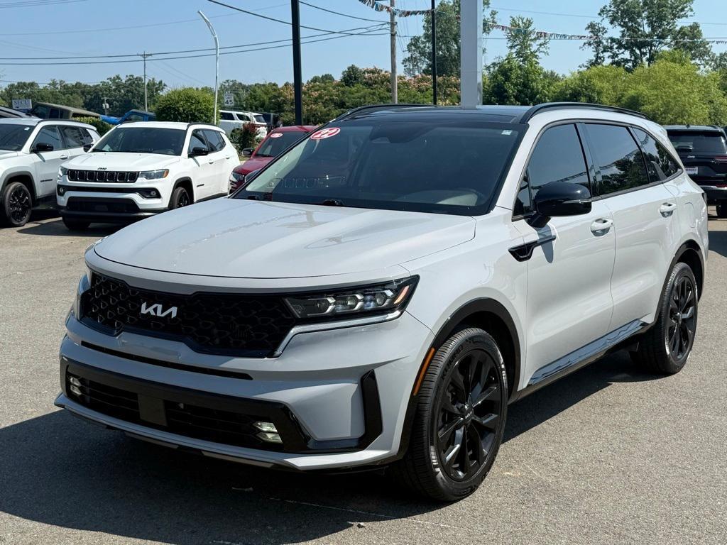 used 2022 Kia Sorento car, priced at $25,277