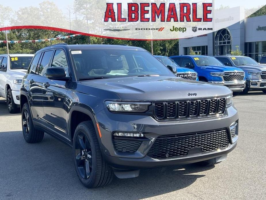 new 2025 Jeep Grand Cherokee car, priced at $48,777