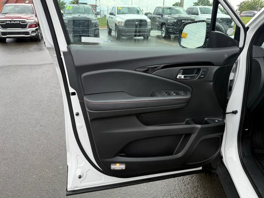 used 2024 Honda Ridgeline car, priced at $39,277