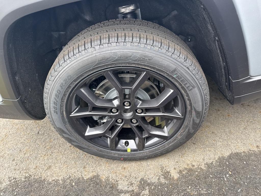 new 2025 Jeep Grand Cherokee L car, priced at $48,777