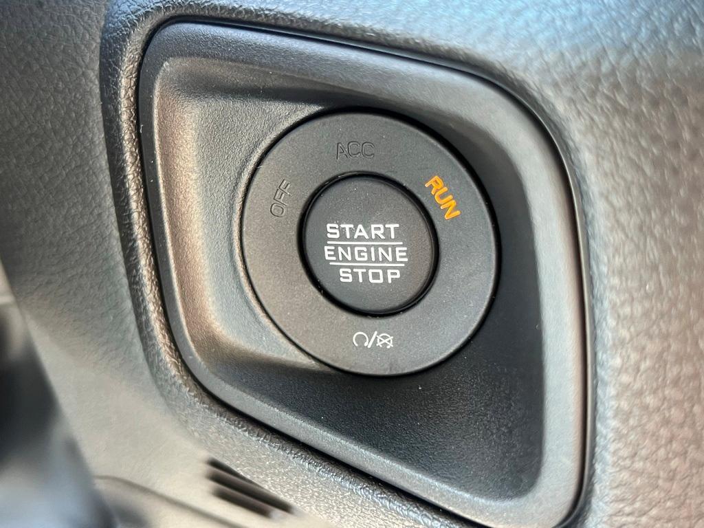 new 2025 Jeep Wrangler car, priced at $45,777