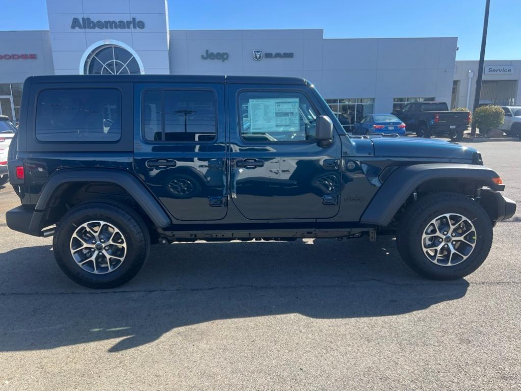 new 2025 Jeep Wrangler car, priced at $46,777