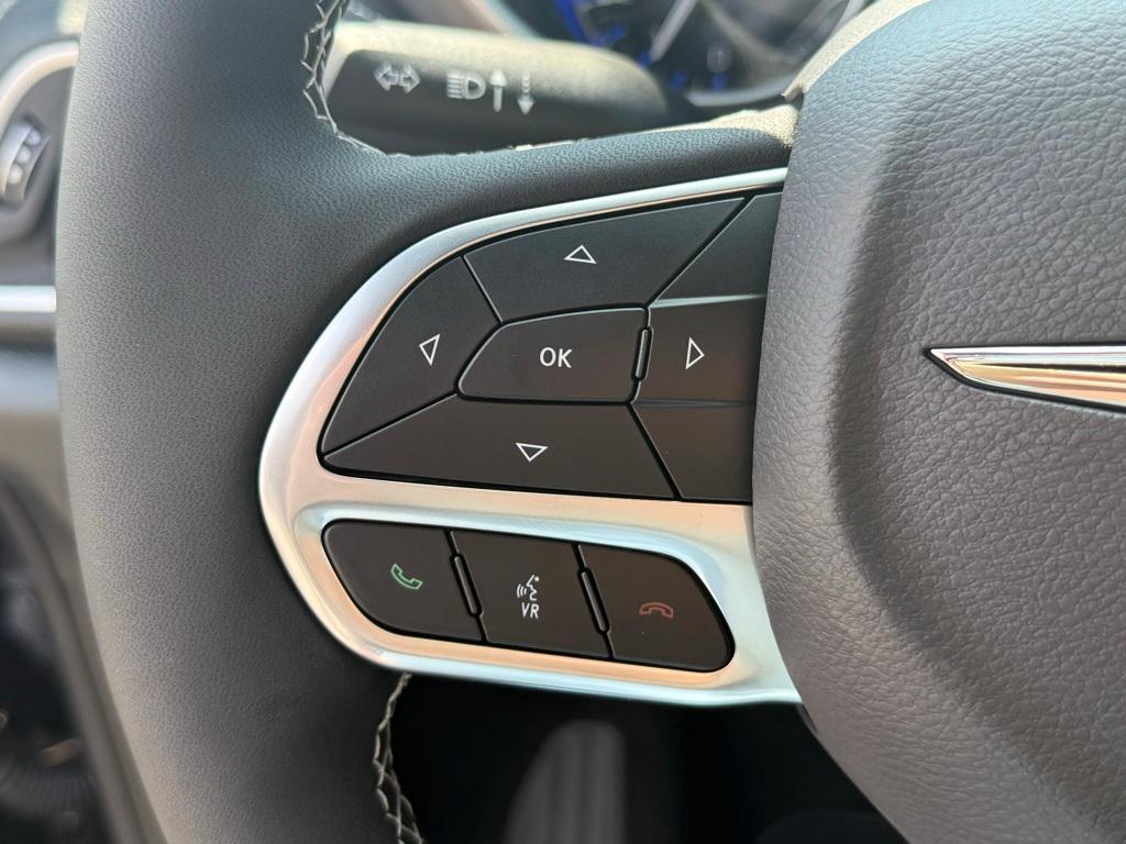 new 2026 Chrysler Pacifica car, priced at $39,777