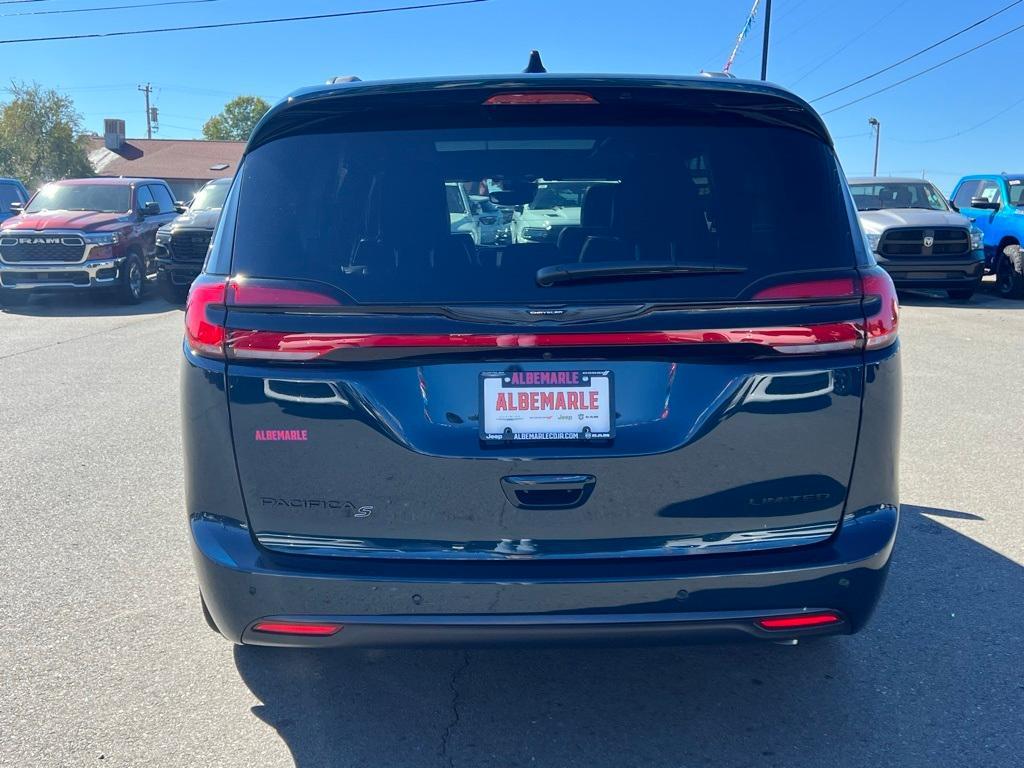 used 2025 Chrysler Pacifica car, priced at $41,777