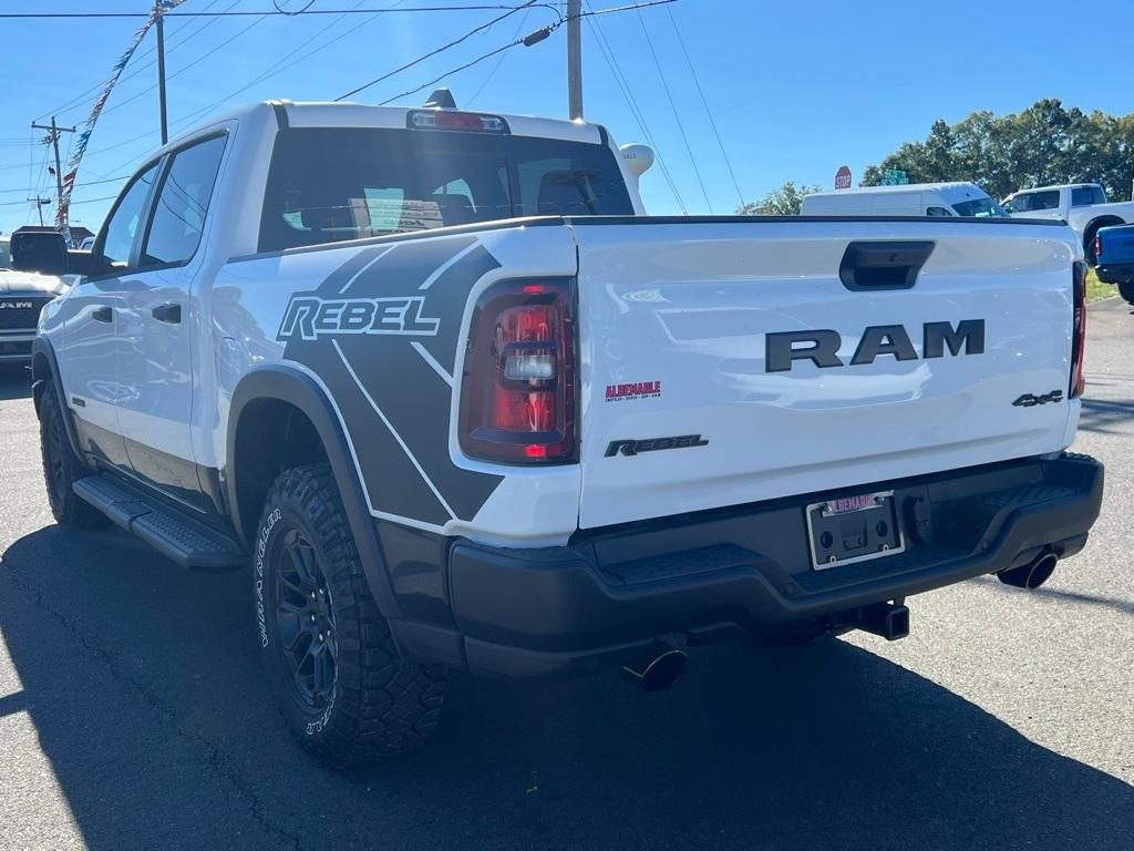 new 2025 Ram 1500 car, priced at $59,777