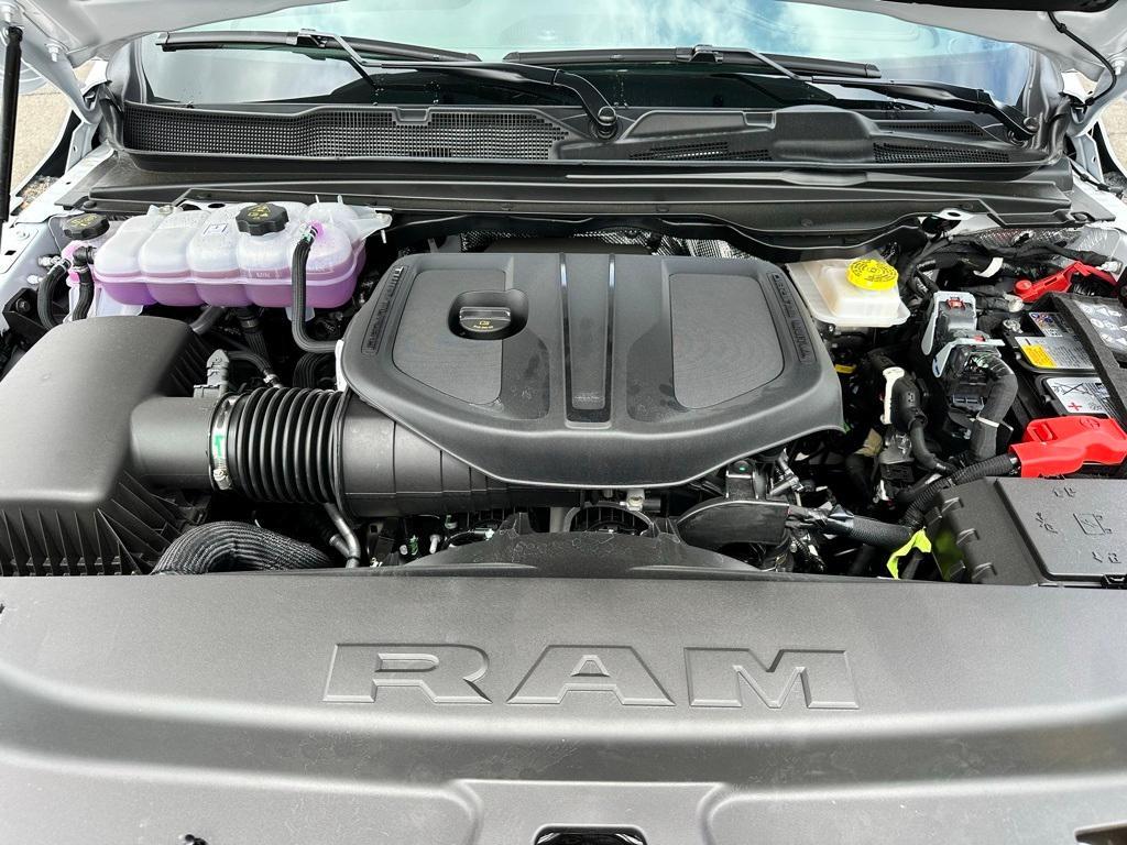 new 2025 Ram 1500 car, priced at $60,777